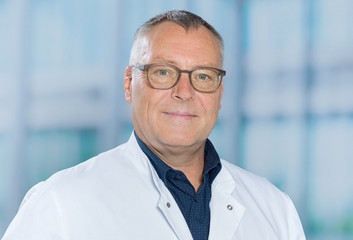 Dr. med. Hartmut Bauer