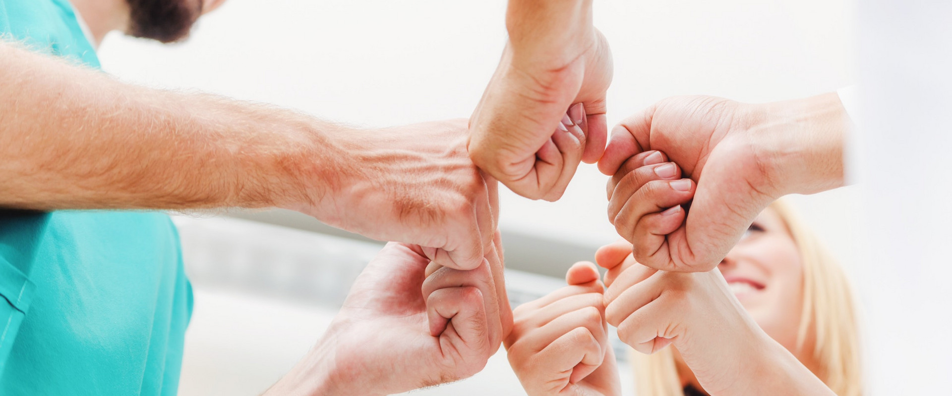 Abklatschen im Team