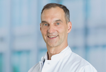 Thomas Broszey, Kommissarische Leitung Gefäßchirurgie