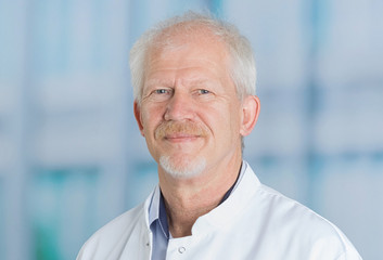 Dr. med. Dirk Arenz
