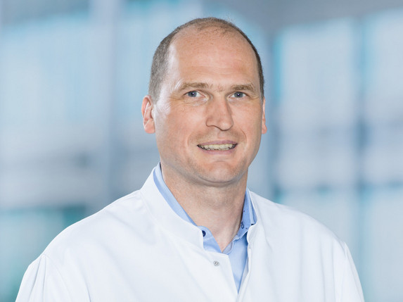 Dr. med. Ilja Windrath, Chefarzt für Orthopädie und Unfallchirurgie