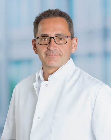 Dr. med. Tibor Jacobs